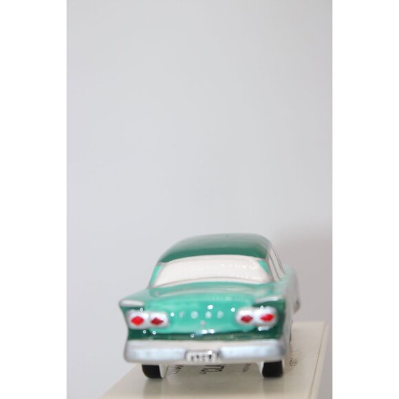 Dept 56 Snow Village - Classic Cars Two Tone Green Sedan - Picture 4 of 6